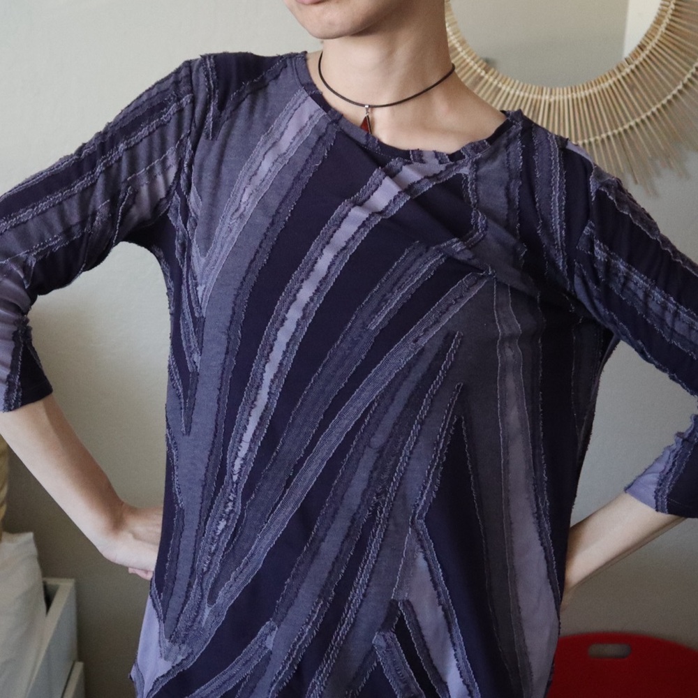 Simply Vera purple asymmetrical top 3/4 sleeve